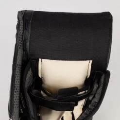 Bauer GSX Junior Goalie Blocker S23 20 Bauer GSX Junior Goalie Blocker S23 -Bauer Shop bauer blockers bauer gsx junior goalie blocker s23 30444741165122