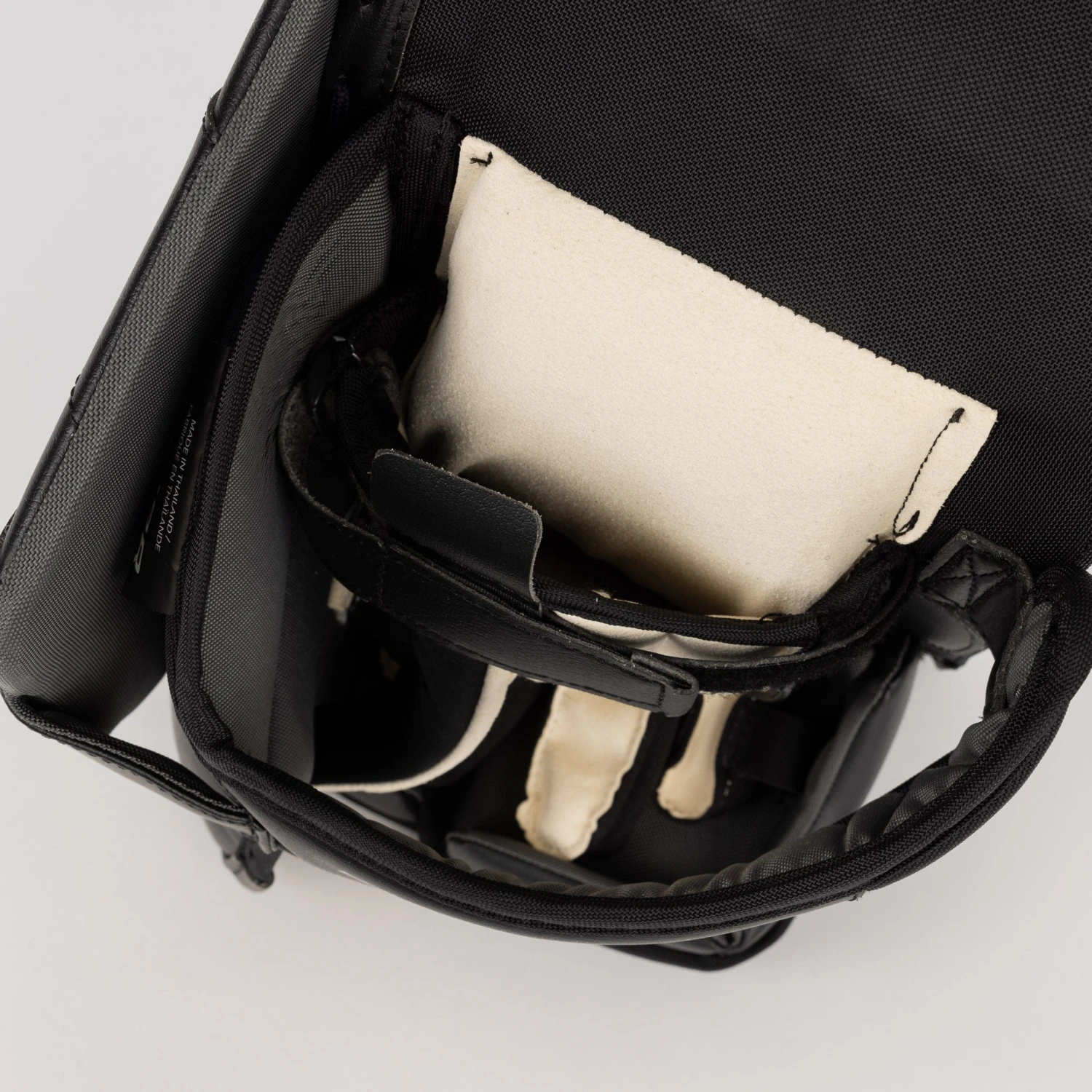 Bauer GSX Senior Goalie Blocker S23 9 Bauer GSX Senior Goalie Blocker S23 - Image 9