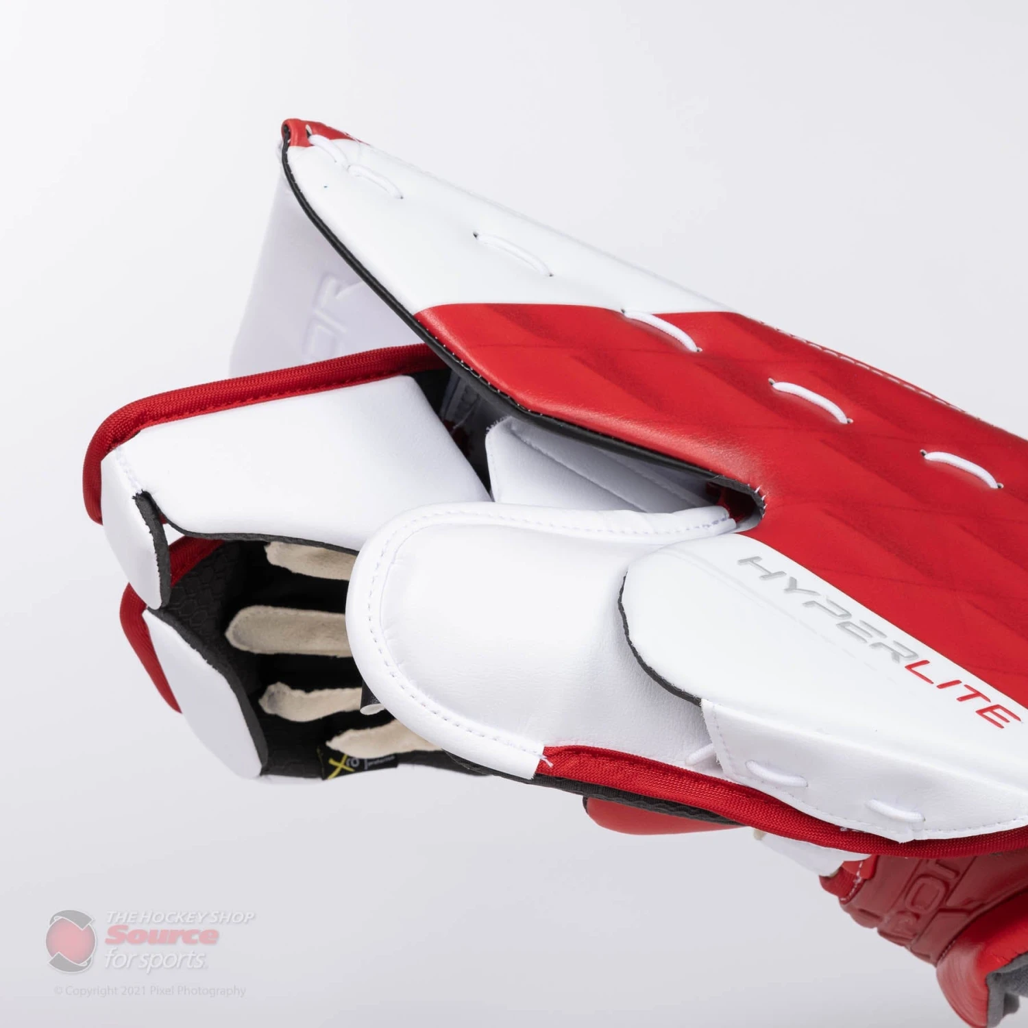 Bauer Vapor HyperLite Senior Goalie Blocker 5 Bauer Vapor HyperLite Senior Goalie Blocker - Image 5