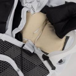 Bauer GSX Junior Goalie Catcher S23 -Bauer Shop bauer catchers bauer gsx junior goalie catcher s23 30444922699842