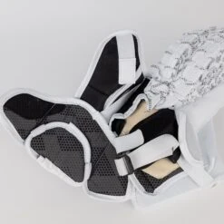 Bauer GSX Junior Goalie Catcher S23 -Bauer Shop bauer catchers bauer gsx junior goalie catcher s23 30444922830914