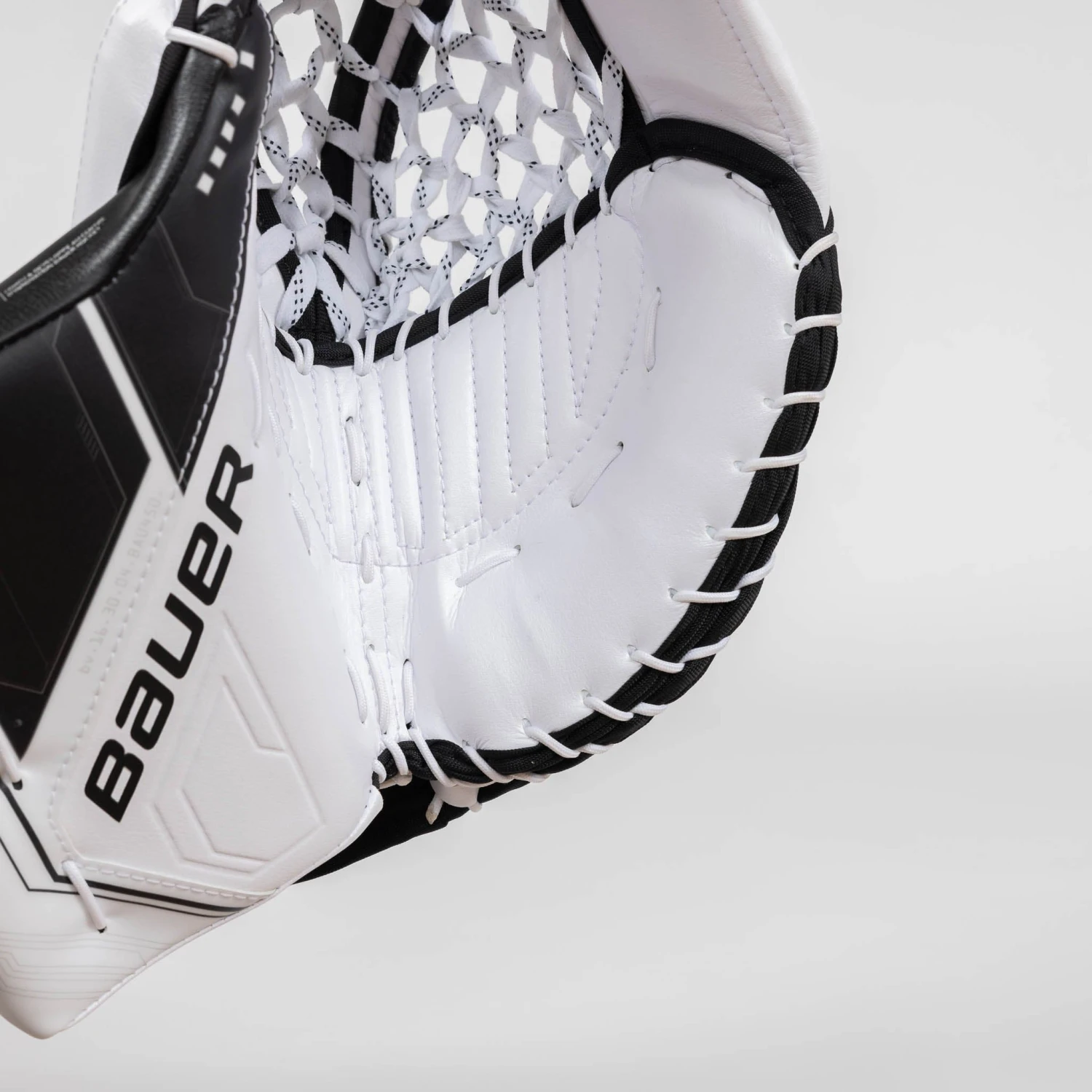 Bauer Supreme Mach Senior Goalie Catcher 6 Bauer Supreme Mach Senior Goalie Catcher - Image 6