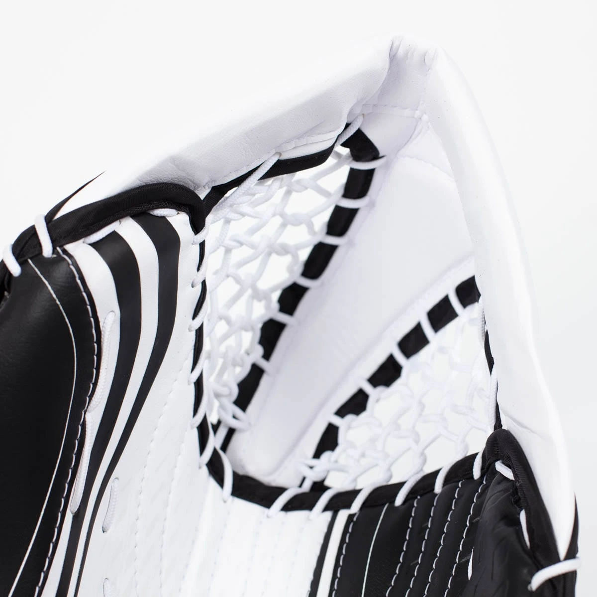 Bauer Vapor 2X Senior Goalie Catcher 4 Bauer Vapor 2X Senior Goalie Catcher - Image 4