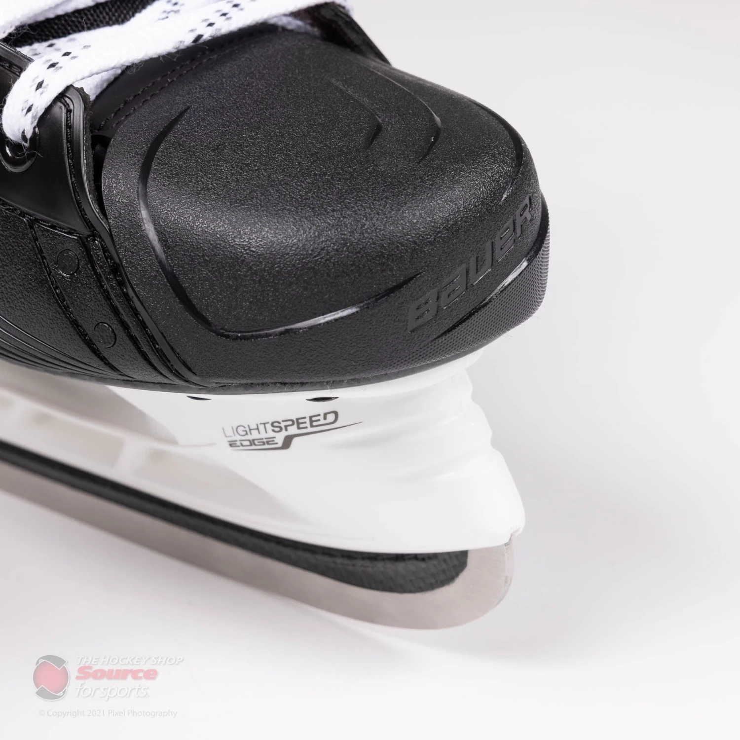 Bauer Vapor HyperLite Intermediate Hockey Skates 5 Bauer Vapor HyperLite Intermediate Hockey Skates - Image 5