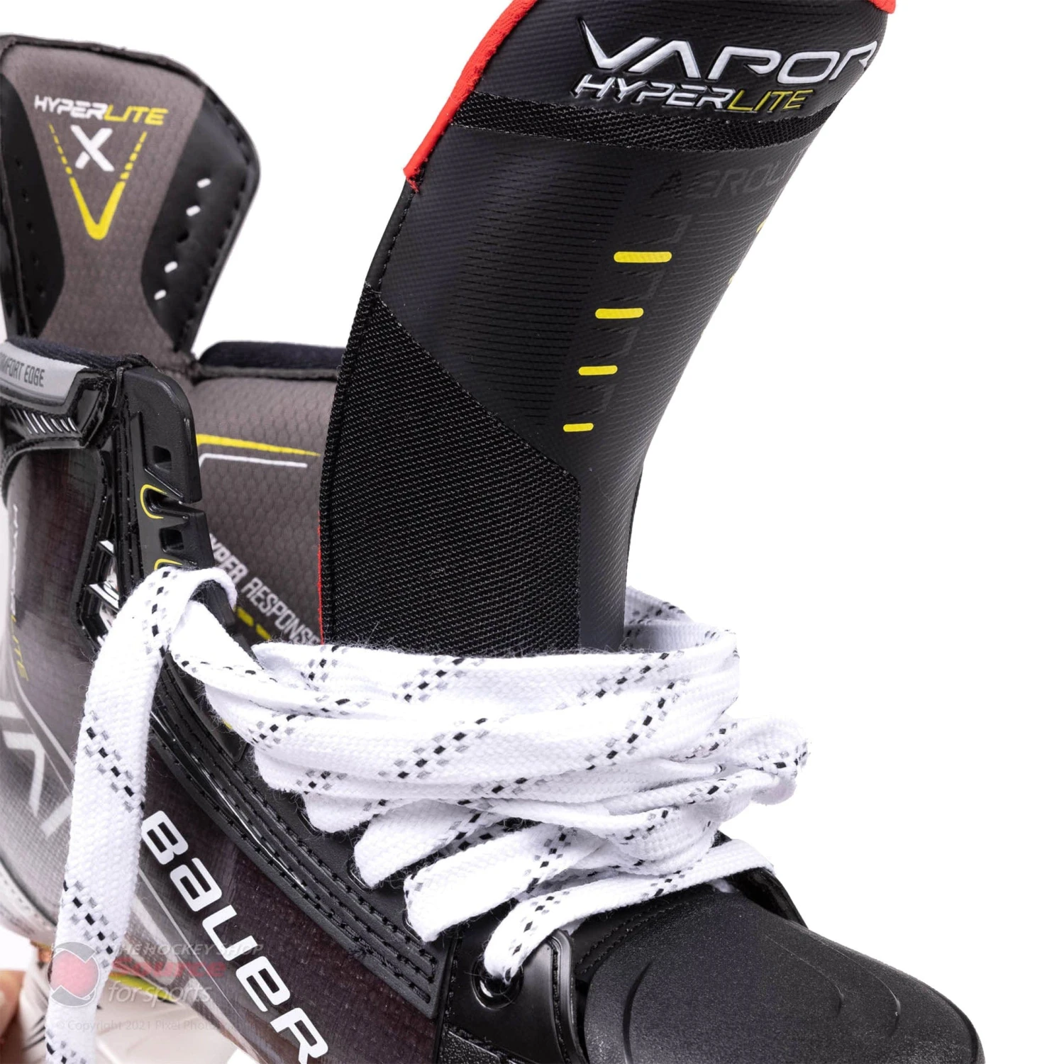 Bauer Vapor HyperLite Intermediate Hockey Skates 2 Bauer Vapor HyperLite Intermediate Hockey Skates - Image 2