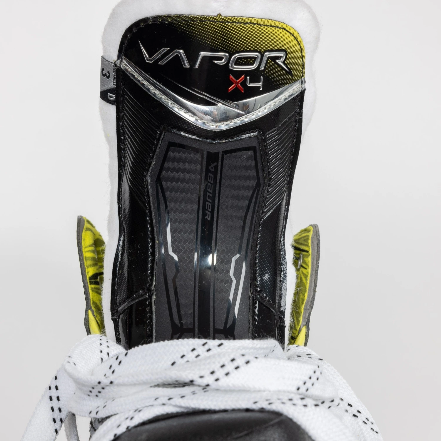 Bauer Vapor X4 Junior Hockey Skates 9 Bauer Vapor X4 Junior Hockey Skates - Image 9